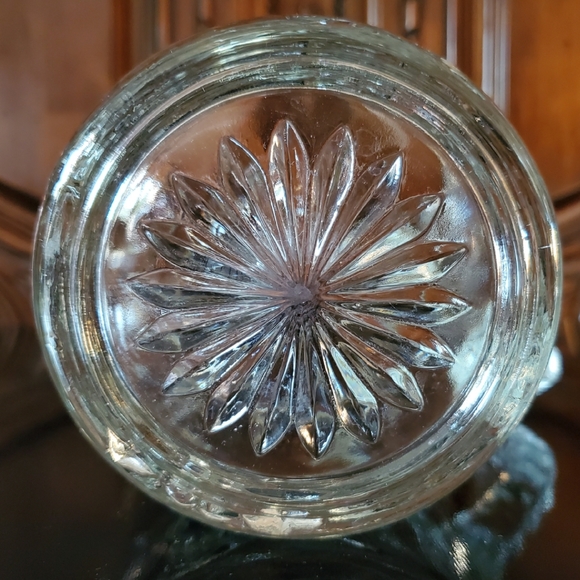 54oz "Prescut AKA Star Of David" Thick Pressed Glass Pitcher by Anchor Hocking - Picture 6 of 16